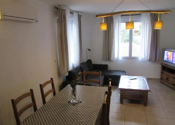 80M2 A 200M De La Calanque De Port Miou - 2 Chambres Et Parking